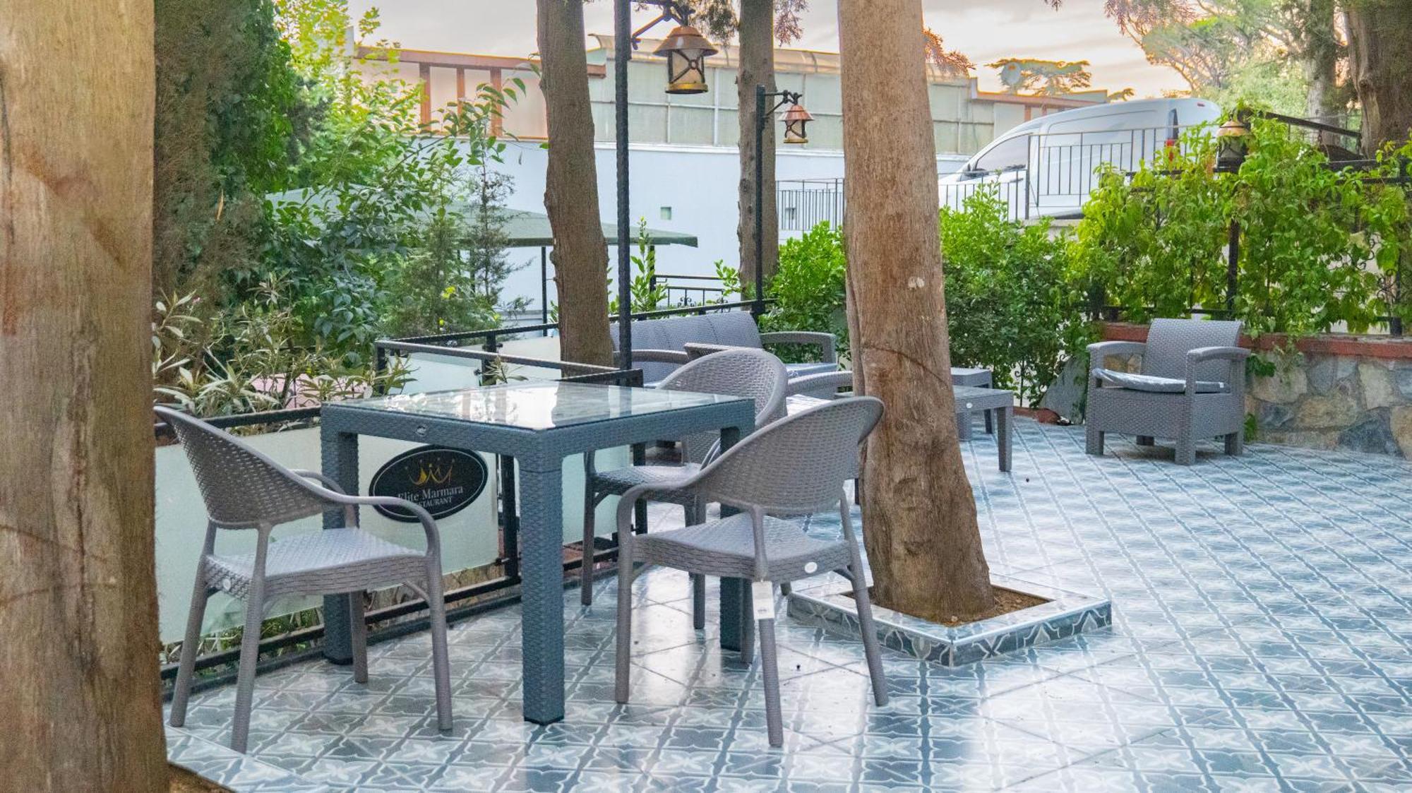 Elite Marmara Pansiyon Camlica Истанбул Екстериор снимка